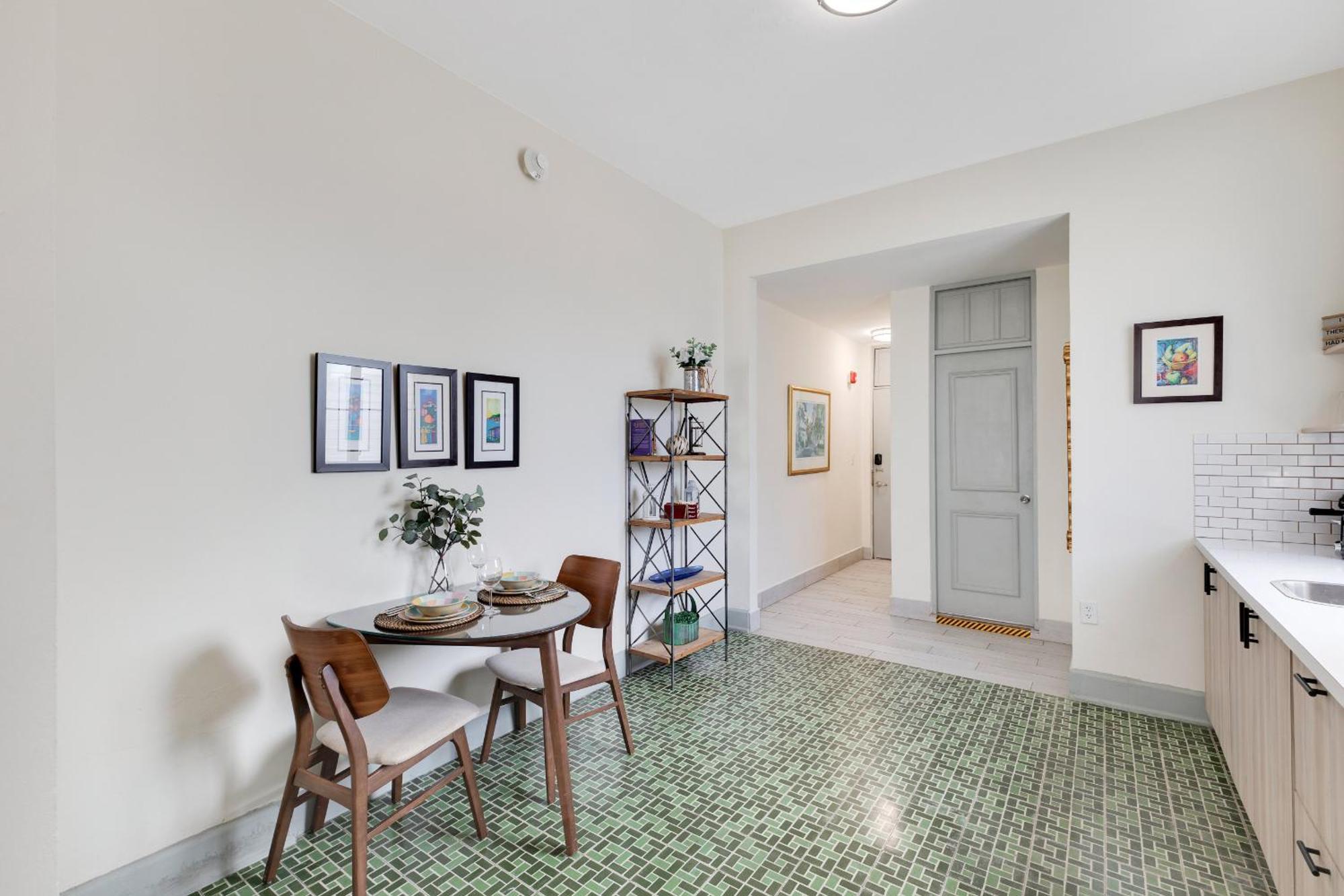 Miramar Cozy Escape For 4 Guests Apartment San Juan